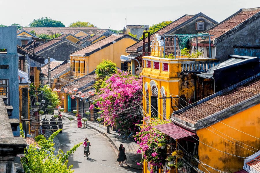 Premium Journey Hanoi to Ho Chi Minh in Vietnam - 8 Days Premium Journey Hanoi to Ho Chi Minh in Vietnam - 8 Days