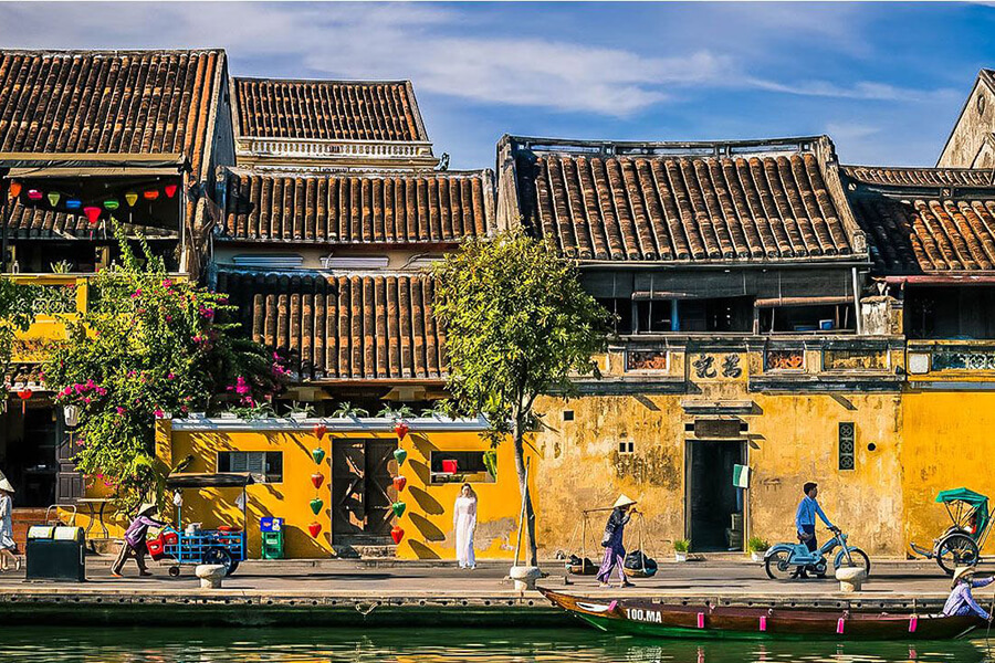 Highlights of Central Vietnam Tour - 5 Days Highlights of Central Vietnam Tour - 5 Days